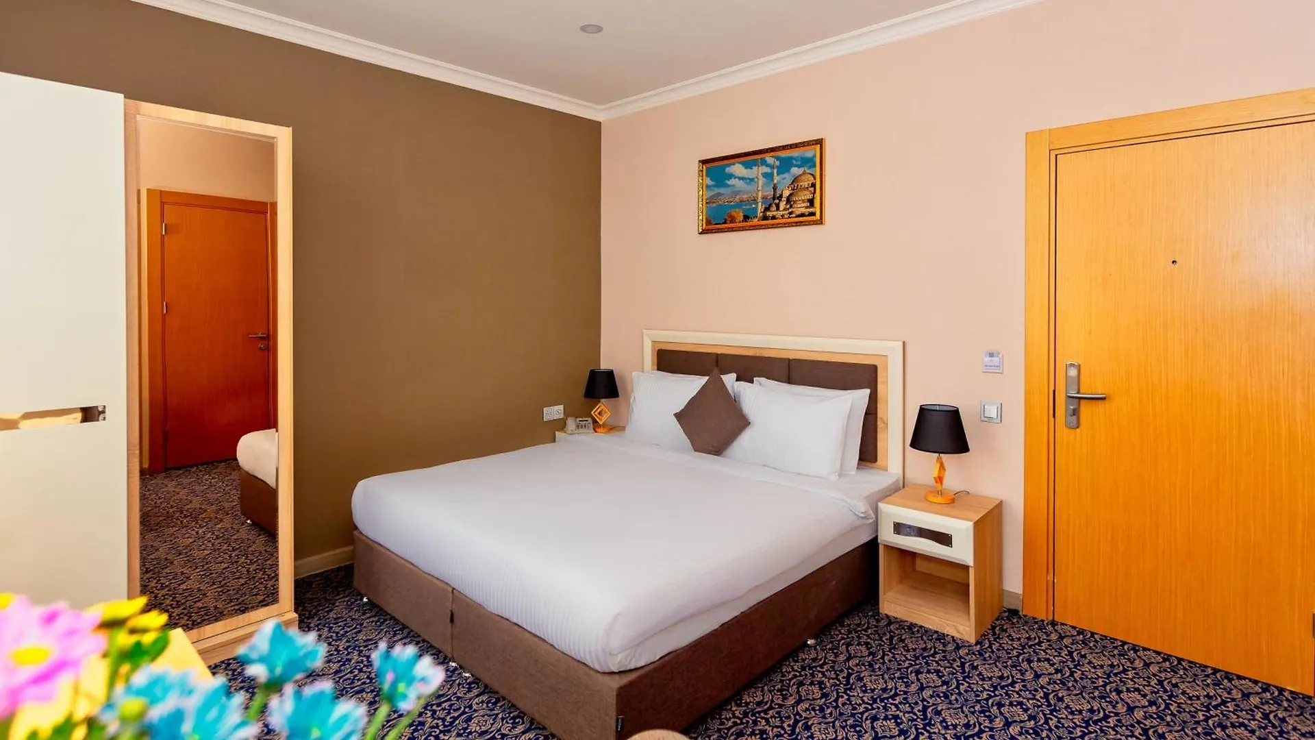 Golden City Hotel Баку